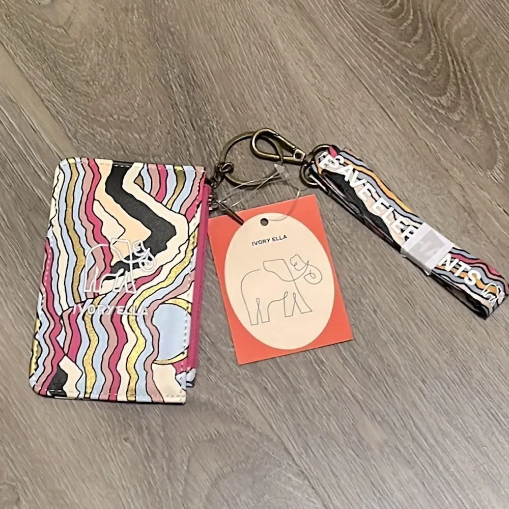 NWT IVORY ELLA 19” Summit Lanyard